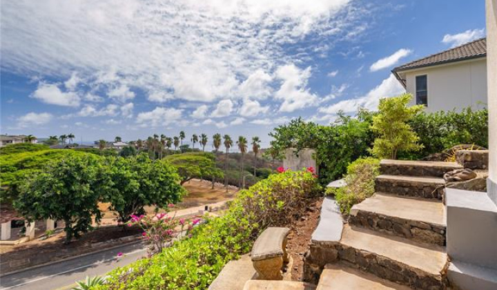 1033 Hanohano Way,Honolulu,Hawaii,96825,3 ベッドルーム ベッドルーム,2 バスルームバスルーム,一戸建て,Hanohano,18345523