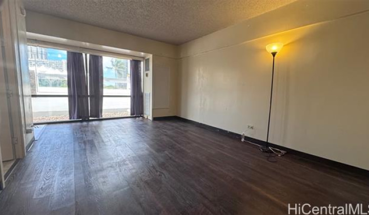 1750 Kalakaua Avenue,Honolulu,Hawaii,96826,1 BathroomBathrooms,Condo/Townhouse,Kalakaua,5,18345565