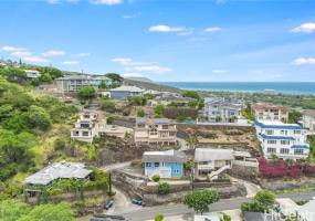 3912 Koko Drive,Honolulu,Hawaii,96816,3 ベッドルーム ベッドルーム,2 バスルームバスルーム,一戸建て,Koko,18797227