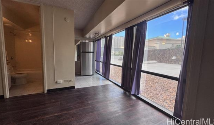 1750 Kalakaua Avenue,Honolulu,Hawaii,96826,1 BathroomBathrooms,Condo/Townhouse,Kalakaua,5,18345565