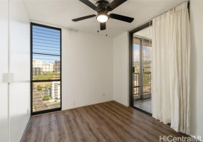 410 Nahua Street,Honolulu,Hawaii,96815,1 Bedroom Bedrooms,1 BathroomBathrooms,Condo/Townhouse,Nahua,2,17911577