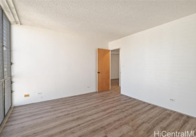 1201 Wilder Avenue,Honolulu,Hawaii,96822,2 Bedrooms Bedrooms,1 BathroomBathrooms,Condo/Townhouse,Wilder,20,18346023
