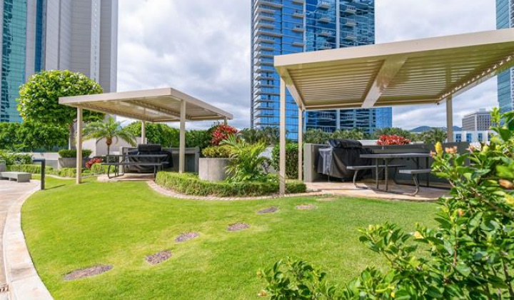 1330 Ala Moana Boulevard,Honolulu,Hawaii,96814,2 ベッドルーム ベッドルーム,2 バスルームバスルーム,コンド / タウンハウス,Ala Moana,37,19507681