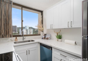 1201 Wilder Avenue,Honolulu,Hawaii,96822,2 Bedrooms Bedrooms,1 BathroomBathrooms,Condo/Townhouse,Wilder,20,18346023