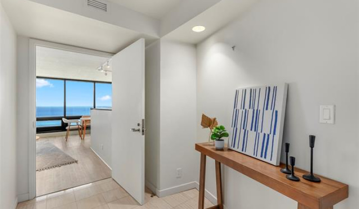 1330 Ala Moana Boulevard,Honolulu,Hawaii,96814,2 ベッドルーム ベッドルーム,2 バスルームバスルーム,コンド / タウンハウス,Ala Moana,37,19507681