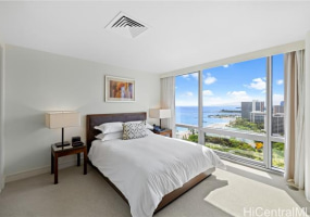 223 Saratoga Road,Honolulu,Hawaii,96815,3 ベッドルーム ベッドルーム,2 バスルームバスルーム,コンド / タウンハウス,Saratoga,27,18346312