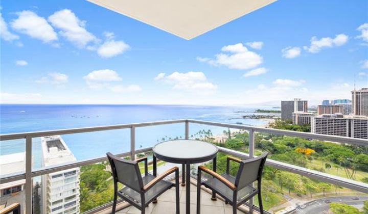 223 Saratoga Road,Honolulu,Hawaii,96815,3 ベッドルーム ベッドルーム,2 バスルームバスルーム,コンド / タウンハウス,Saratoga,27,18346312