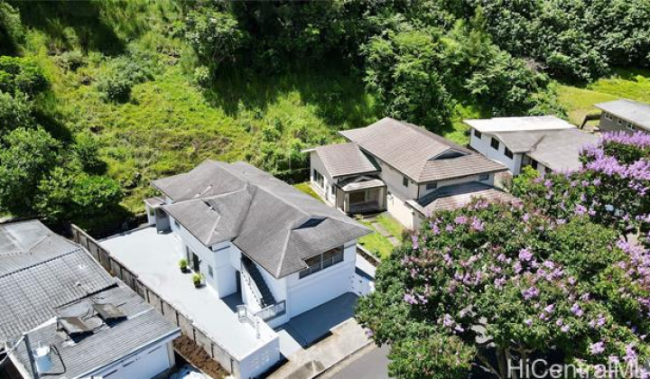 240 Puiwa Road,Honolulu,Hawaii,96817,4 ベッドルーム ベッドルーム,3 バスルームバスルーム,一戸建て,Puiwa,19507891