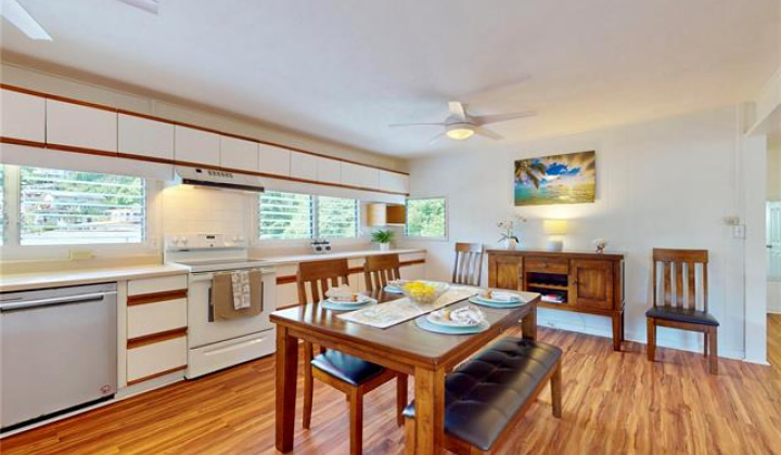 240 Puiwa Road,Honolulu,Hawaii,96817,4 ベッドルーム ベッドルーム,3 バスルームバスルーム,一戸建て,Puiwa,19507891