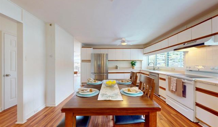 240 Puiwa Road,Honolulu,Hawaii,96817,4 ベッドルーム ベッドルーム,3 バスルームバスルーム,一戸建て,Puiwa,19507891