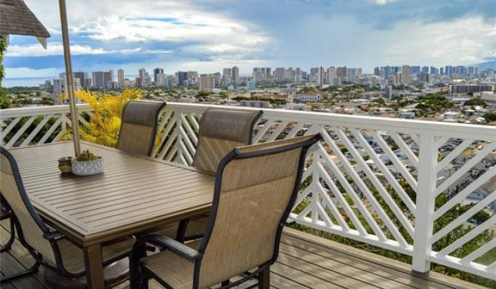 1341 Highview Place,Honolulu,Hawaii,96816,4 ベッドルーム ベッドルーム,3 バスルームバスルーム,一戸建て,Highview,19508391