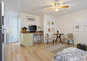 1448 Young Street,Honolulu,Hawaii,96814,1 Bedroom Bedrooms,1 BathroomBathrooms,Condo/Townhouse,Young,11,17912707