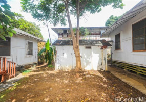 848 Mccully Street,Honolulu,Hawaii,96826,5 ベッドルーム ベッドルーム,3 バスルームバスルーム,一戸建て,Mccully,18346856
