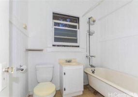 848 Mccully Street,Honolulu,Hawaii,96826,5 ベッドルーム ベッドルーム,3 バスルームバスルーム,一戸建て,Mccully,18346856