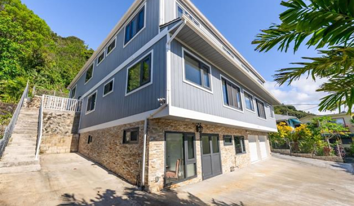 2526 Waolani Avenue,Honolulu,Hawaii,96817,8 ベッドルーム ベッドルーム,10 バスルームバスルーム,一戸建て,Waolani,18346904