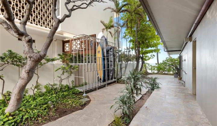 3015 Kalakaua Avenue,Honolulu,Hawaii,96815,1 Bedroom Bedrooms,1 BathroomBathrooms,Condo/Townhouse,Kalakaua,9,18346962