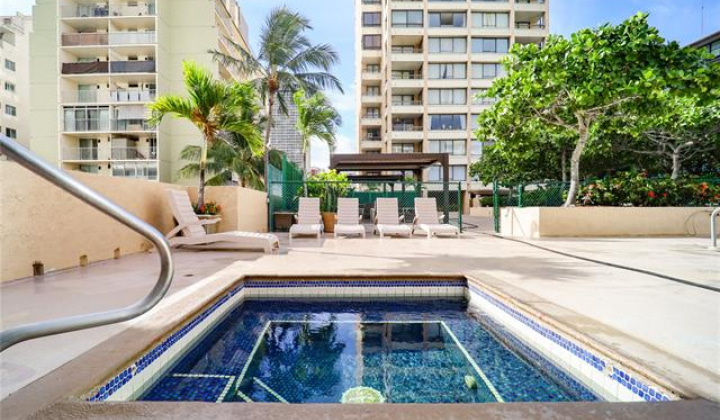 430 Lewers Street,Honolulu,Hawaii,96815,2 ベッドルーム ベッドルーム,2 バスルームバスルーム,コンド / タウンハウス,Lewers,25,18798812