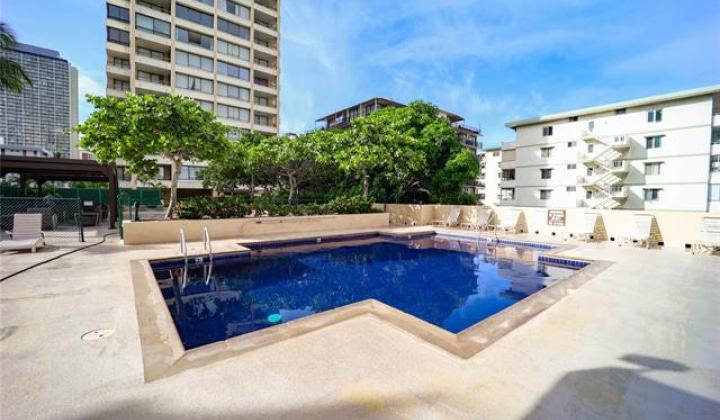 430 Lewers Street,Honolulu,Hawaii,96815,2 ベッドルーム ベッドルーム,2 バスルームバスルーム,コンド / タウンハウス,Lewers,25,18798812
