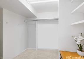 3015 Kalakaua Avenue,Honolulu,Hawaii,96815,1 Bedroom Bedrooms,1 BathroomBathrooms,Condo/Townhouse,Kalakaua,9,18346962
