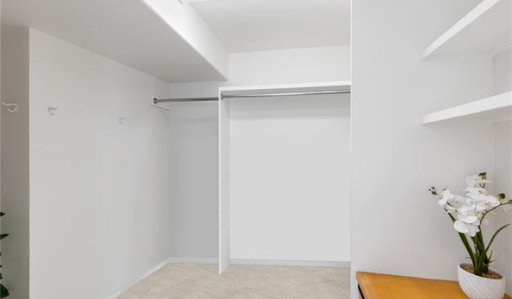 3015 Kalakaua Avenue,Honolulu,Hawaii,96815,1 Bedroom Bedrooms,1 BathroomBathrooms,Condo/Townhouse,Kalakaua,9,18346962