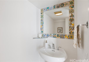 3015 Kalakaua Avenue,Honolulu,Hawaii,96815,1 Bedroom Bedrooms,1 BathroomBathrooms,Condo/Townhouse,Kalakaua,9,18346962