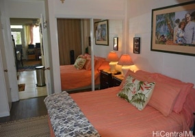 425 Ena Road,Honolulu,Hawaii,96815,1 Bedroom Bedrooms,1 BathroomBathrooms,Condo/Townhouse,Ena,7,17913024