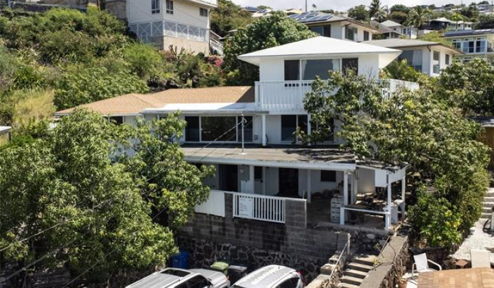 425 Ena Road,Honolulu,Hawaii,96815,1 Bedroom Bedrooms,1 BathroomBathrooms,Condo/Townhouse,Ena,5,17913213