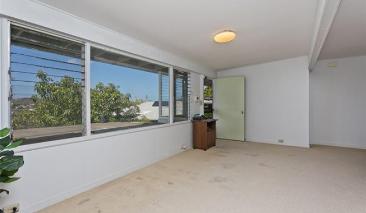 3812 Anuhea Street,Honolulu,Hawaii,96816,5 ベッドルーム ベッドルーム,3 バスルームバスルーム,一戸建て,Anuhea,18799586