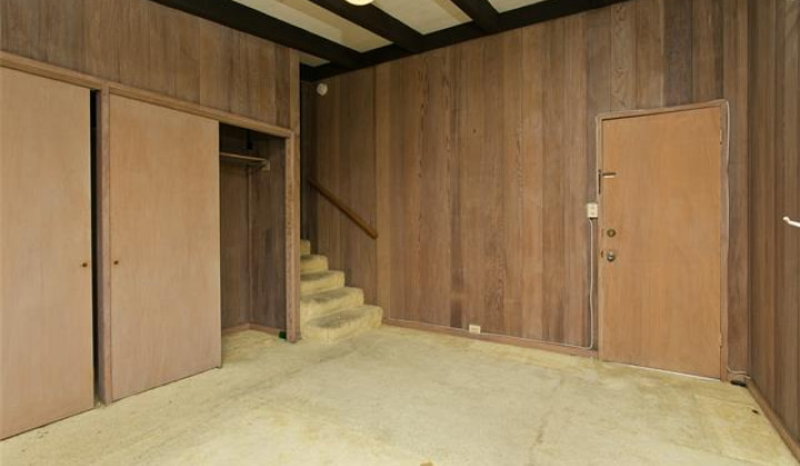 2233 Waiomao Road,Honolulu,Hawaii,96816,4 ベッドルーム ベッドルーム,2 バスルームバスルーム,一戸建て,Waiomao,18799791