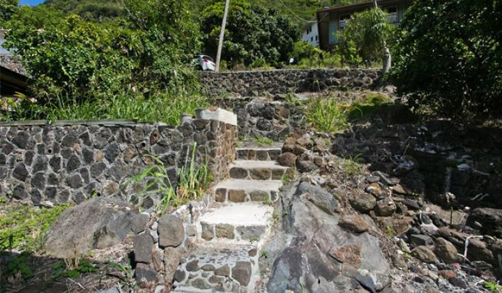 2233 Waiomao Road,Honolulu,Hawaii,96816,4 ベッドルーム ベッドルーム,2 バスルームバスルーム,一戸建て,Waiomao,18799791