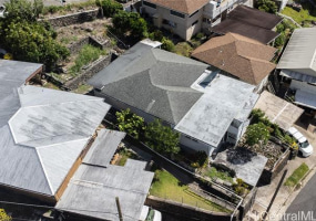 2233 Waiomao Road,Honolulu,Hawaii,96816,4 ベッドルーム ベッドルーム,2 バスルームバスルーム,一戸建て,Waiomao,18799791