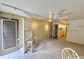 1700 Makiki Street,Honolulu,Hawaii,96822,1 Bedroom Bedrooms,1 BathroomBathrooms,Condo/Townhouse,Makiki,1,18348034