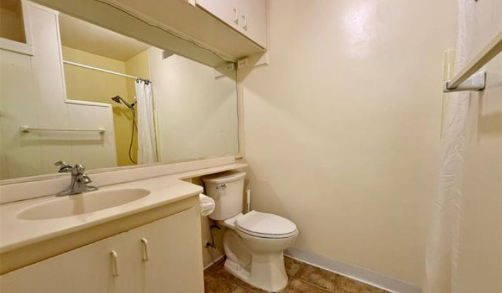1700 Makiki Street,Honolulu,Hawaii,96822,1 Bedroom Bedrooms,1 BathroomBathrooms,Condo/Townhouse,Makiki,1,18348034