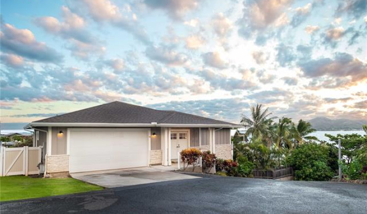 45-075 Waikalua Road,Kaneohe,Hawaii,96744,3 Bedrooms Bedrooms,3 BathroomsBathrooms,Single family,Waikalua,18348076