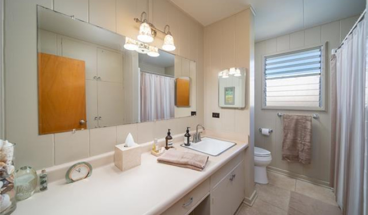 3118 Esther Street,Honolulu,Hawaii,96815,6 Bedrooms Bedrooms,3 BathroomsBathrooms,Single family,Esther,18348380