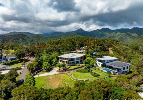 4967 Maunalani Circle,Honolulu,Hawaii,96816,4 ベッドルーム ベッドルーム,4 バスルームバスルーム,一戸建て,Maunalani,18800108
