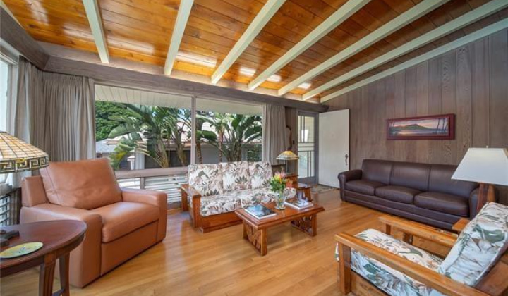 3118 Esther Street,Honolulu,Hawaii,96815,6 Bedrooms Bedrooms,3 BathroomsBathrooms,Single family,Esther,18348380