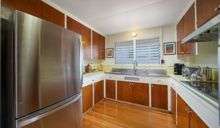 3118 Esther Street,Honolulu,Hawaii,96815,6 Bedrooms Bedrooms,3 BathroomsBathrooms,Single family,Esther,18348380