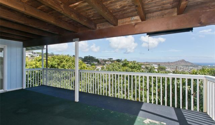 1925 St Louis Drive,Honolulu,Hawaii,96816,5 ベッドルーム ベッドルーム,3 バスルームバスルーム,一戸建て,St Louis,18800339