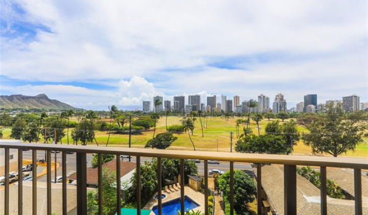 2916 Date Street,Honolulu,Hawaii,96816,2 ベッドルーム ベッドルーム,2 バスルームバスルーム,コンド / タウンハウス,Date,18801330