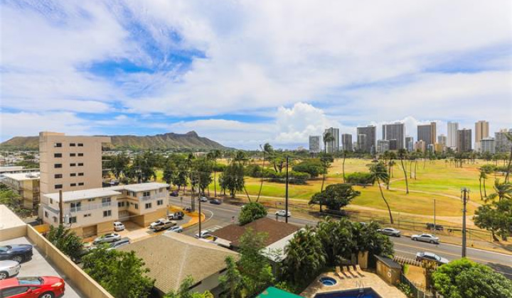 2916 Date Street,Honolulu,Hawaii,96816,2 ベッドルーム ベッドルーム,2 バスルームバスルーム,コンド / タウンハウス,Date,18801330