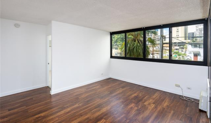 1571 Piikoi Street,Honolulu,Hawaii,96822,2 Bedrooms Bedrooms,1 BathroomBathrooms,Condo/Townhouse,Piikoi,1,18349200