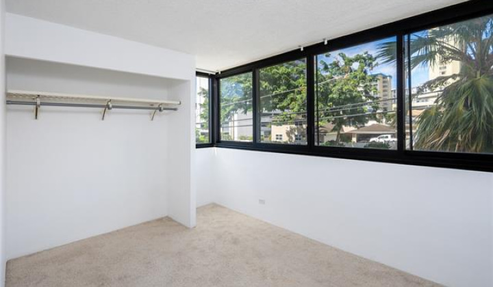 1571 Piikoi Street,Honolulu,Hawaii,96822,2 Bedrooms Bedrooms,1 BathroomBathrooms,Condo/Townhouse,Piikoi,1,18349200