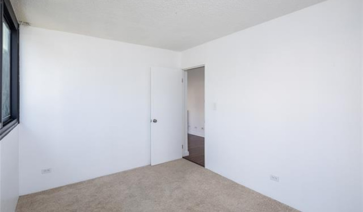 1571 Piikoi Street,Honolulu,Hawaii,96822,2 Bedrooms Bedrooms,1 BathroomBathrooms,Condo/Townhouse,Piikoi,1,18349200
