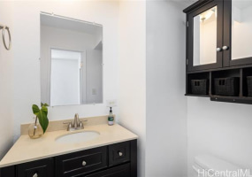 1571 Piikoi Street,Honolulu,Hawaii,96822,2 Bedrooms Bedrooms,1 BathroomBathrooms,Condo/Townhouse,Piikoi,1,18349200