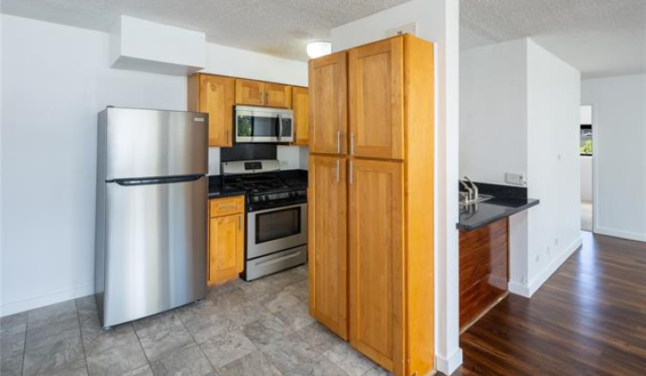 1571 Piikoi Street,Honolulu,Hawaii,96822,2 Bedrooms Bedrooms,1 BathroomBathrooms,Condo/Townhouse,Piikoi,1,18349200