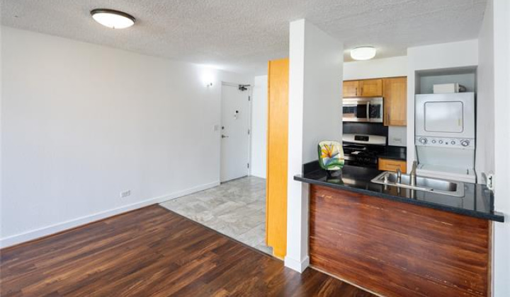 1571 Piikoi Street,Honolulu,Hawaii,96822,2 Bedrooms Bedrooms,1 BathroomBathrooms,Condo/Townhouse,Piikoi,1,18349200