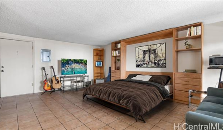 824 Kinau Street,Honolulu,Hawaii,96813,1 BathroomBathrooms,Condo/Townhouse,Kinau,12,18349354