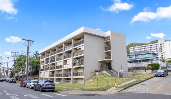 1401 Lusitana Street,Honolulu,Hawaii,96813,1 ベッドルーム ベッドルーム,1 バスルームバスルーム,コンド / タウンハウス,Lusitana,3,19511329