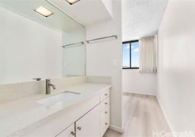 1040 Kinau Street,Honolulu,Hawaii,96814,1 ベッドルーム ベッドルーム,1 バスルームバスルーム,コンド / タウンハウス,Kinau,7,18349707